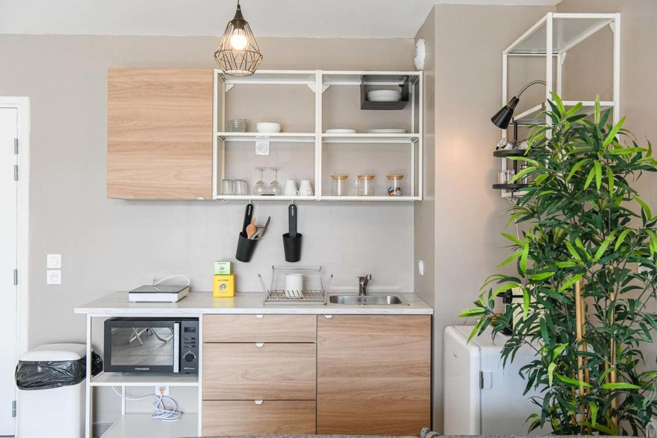 Appart Avec Terrasse Et Parking A 2 Min Du Metro Marseilles Exterior foto