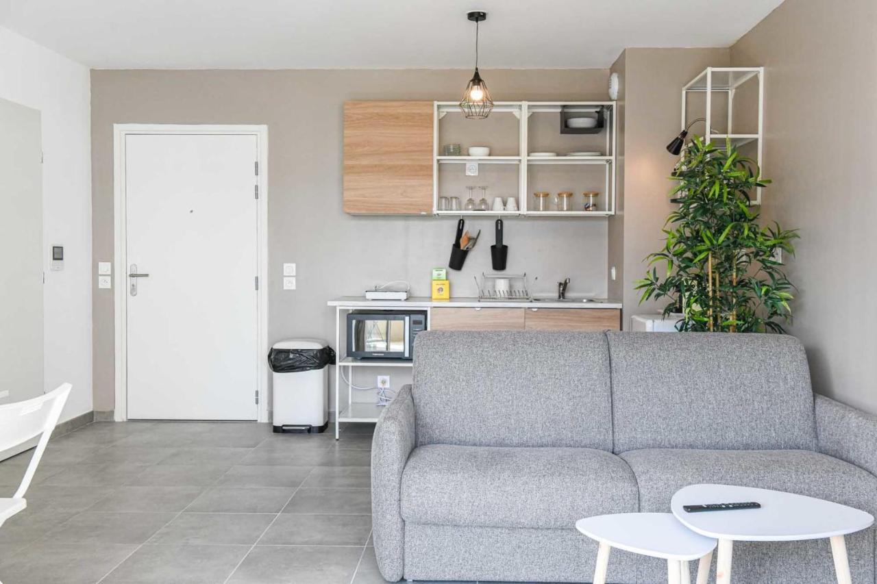 Appart Avec Terrasse Et Parking A 2 Min Du Metro Marseilles Exterior foto